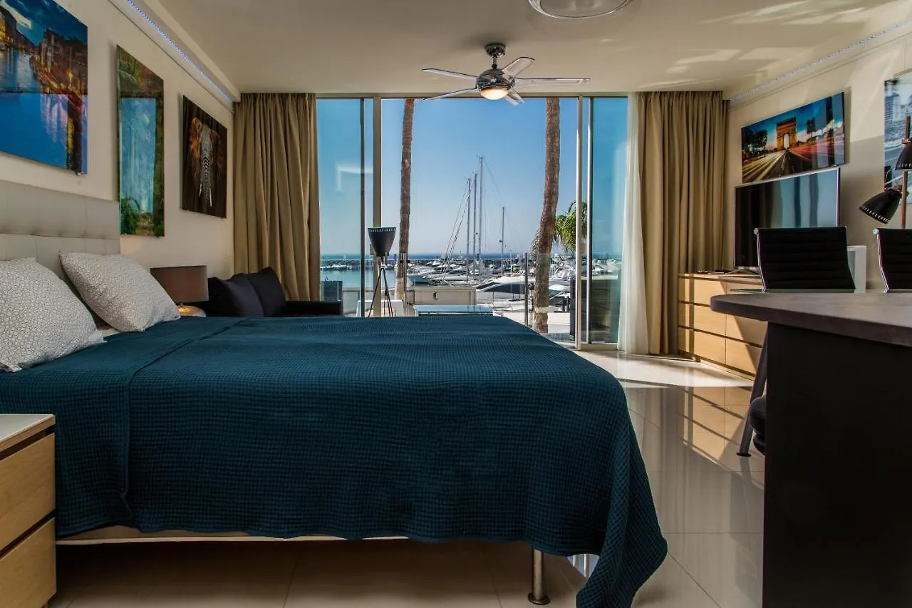 First Line P. Banus Sleeps 4 Apartment Marbella