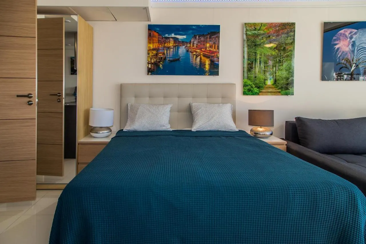 First Line P. Banus Sleeps 4 Apartment Marbella Spain