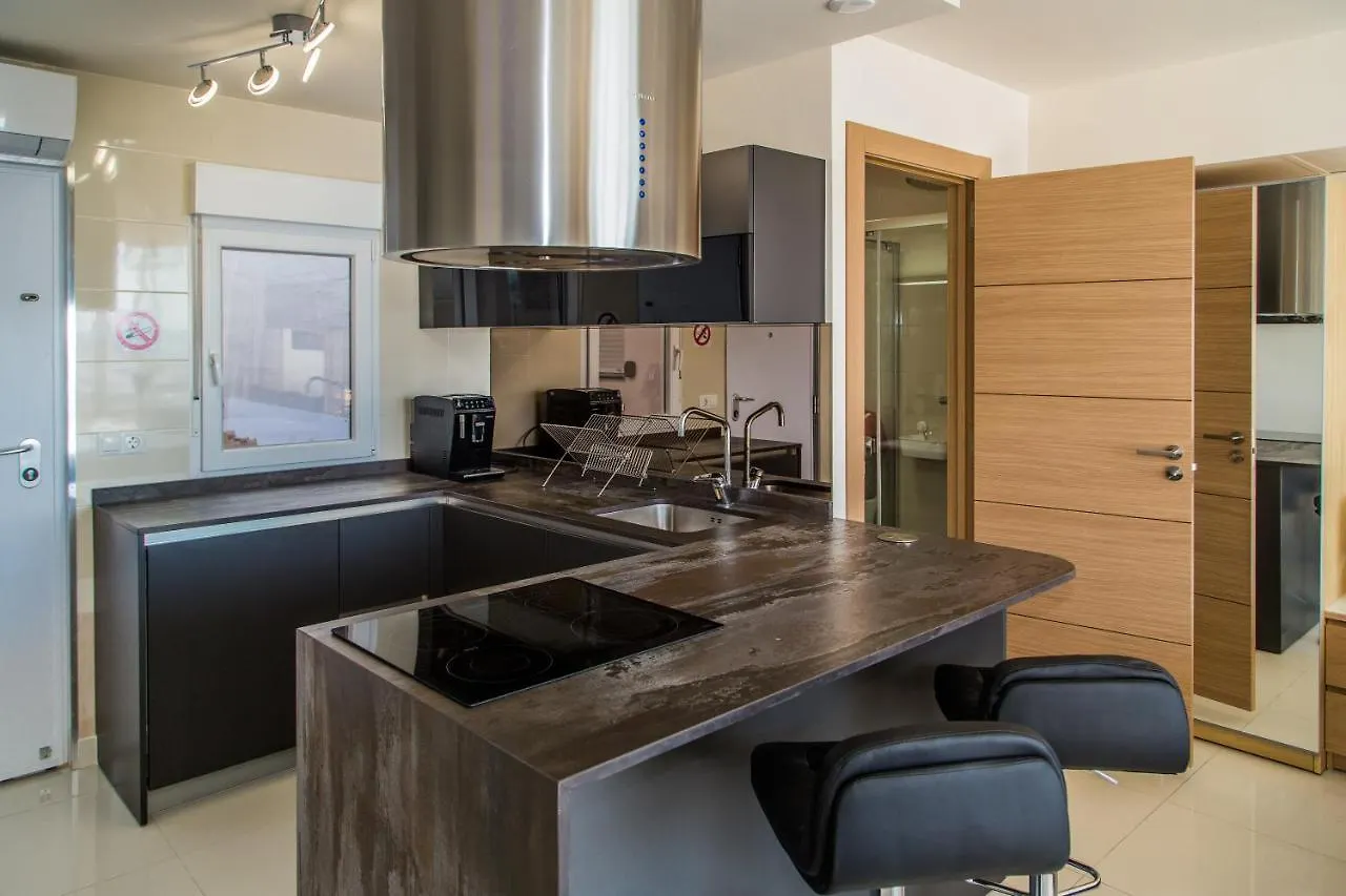 First Line P. Banus Sleeps 4 Apartment Marbella