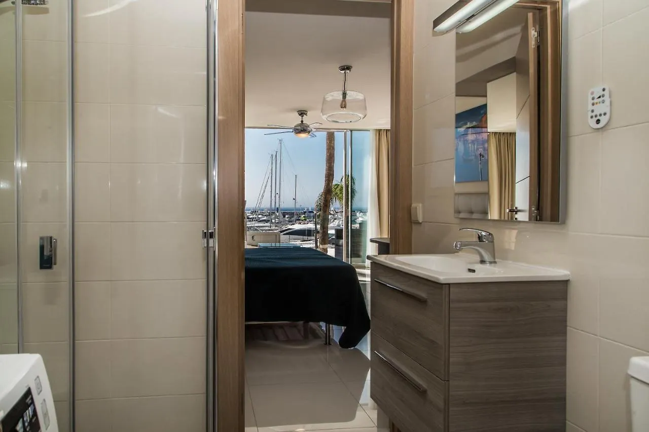 First Line P. Banus Sleeps 4 Apartment Marbella