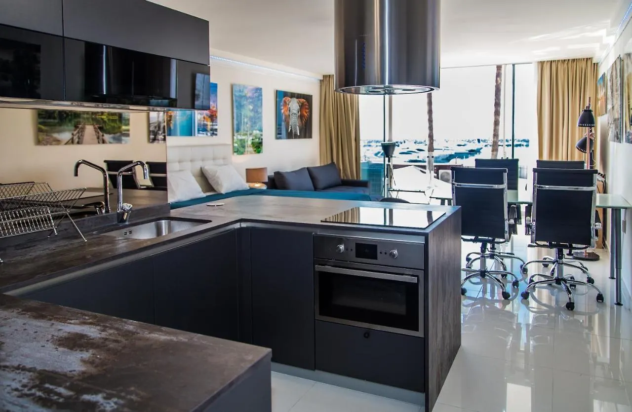 First Line P. Banus Sleeps 4 Apartment Marbella Spain