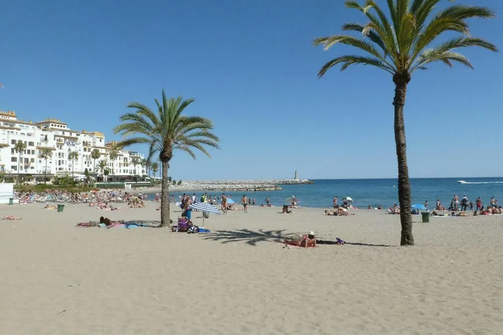 First Line P. Banus Sleeps 4 Apartment Marbella Spain
