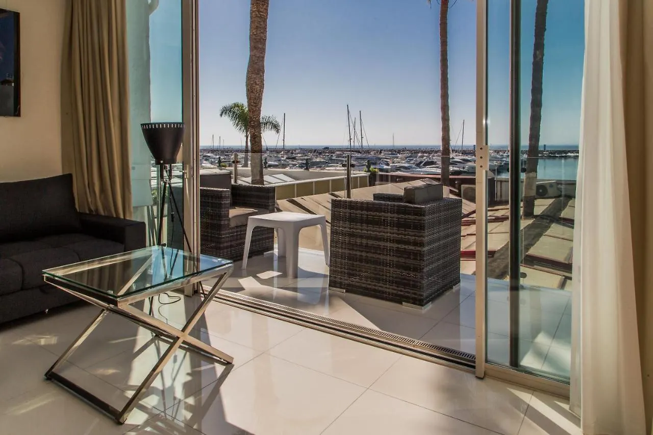 First Line P. Banus Sleeps 4 Apartment Marbella
